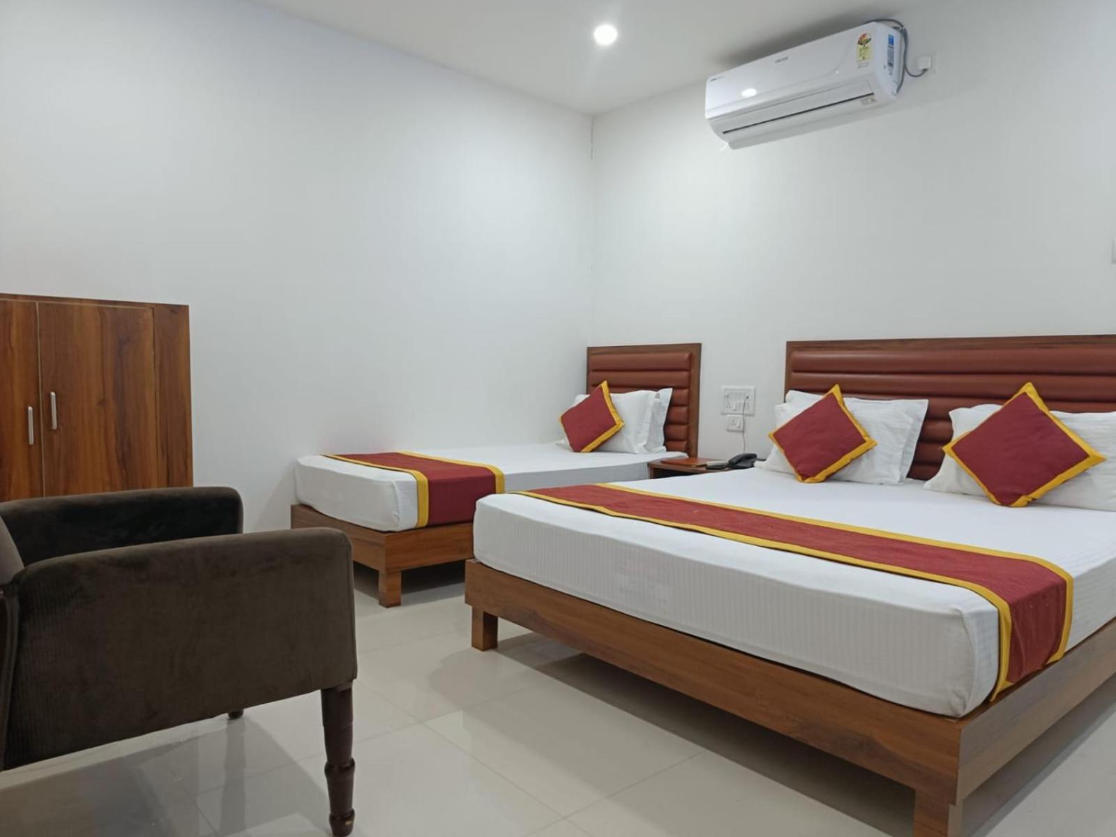 Hotel Executive Inn Hailakandi Exteriér fotografie