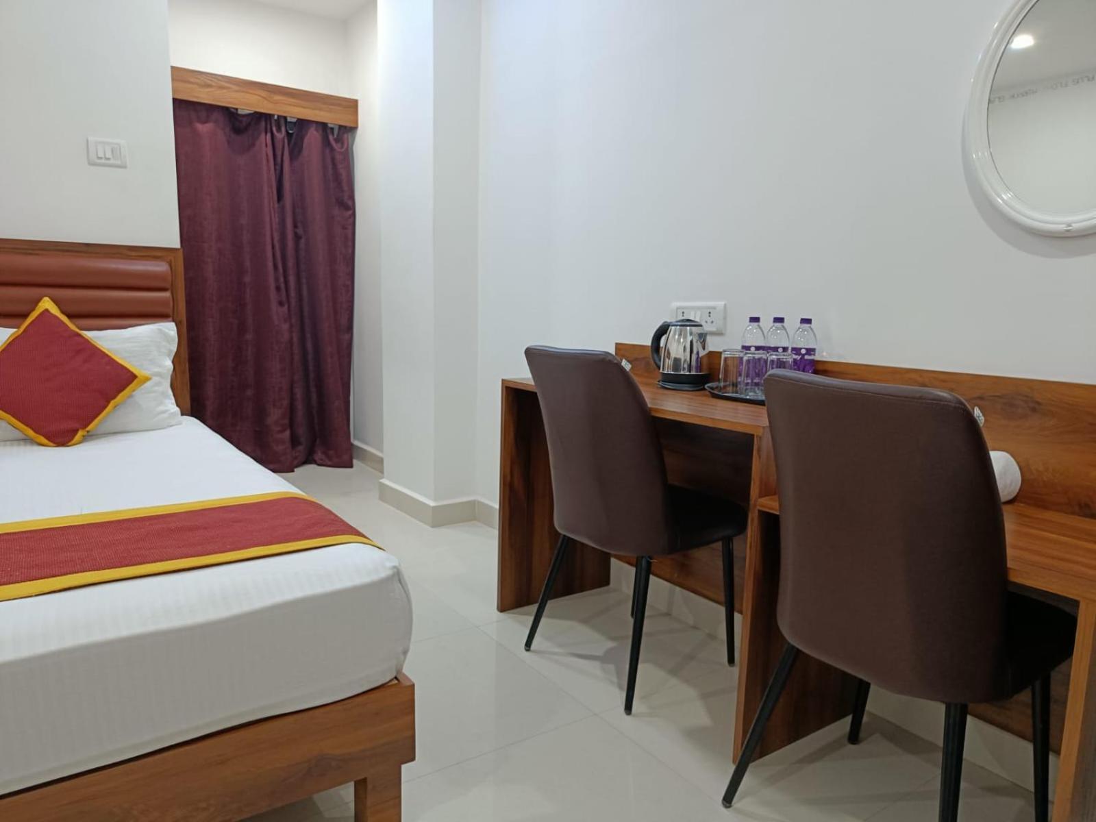 Hotel Executive Inn Hailakandi Exteriér fotografie
